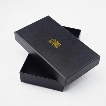 karton geschenkbox mit logo gold heißprägen