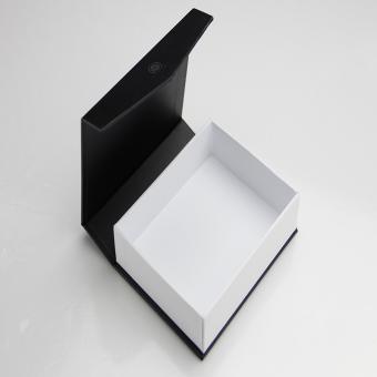 Kundenspezifische Geschenkboxen aus Recycling-Papier, Karton und Pappe mit Magnetverschluss