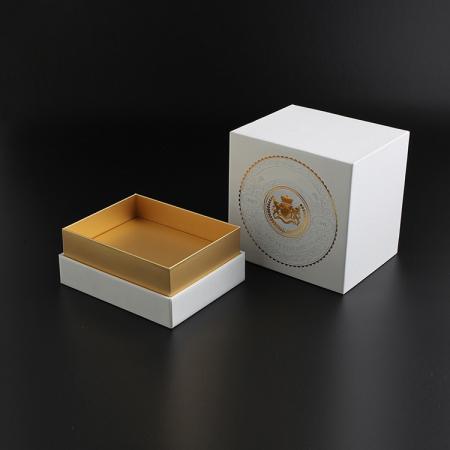 Porzellanlieferant Luxuskosmetik Golden Emboss Papierverpackung Geschenkbox Verpackungsboxen für Parfüm Glasflasche