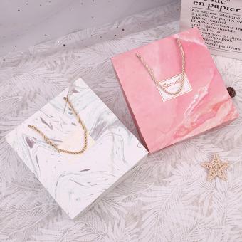 benutzerdefinierte gedruckte Logo Luxus Rotgold Papier Einkaufen tragen Geschenkverpackung Tasche mit Seilgriffen für Shop