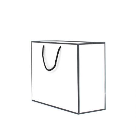 Luxury boutique packaging white paper gift bag  customized